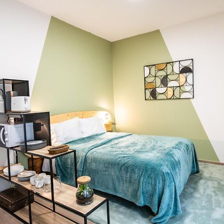 Suite Kella Tassin - Beau Studio Renove Dış mekan fotoğraf